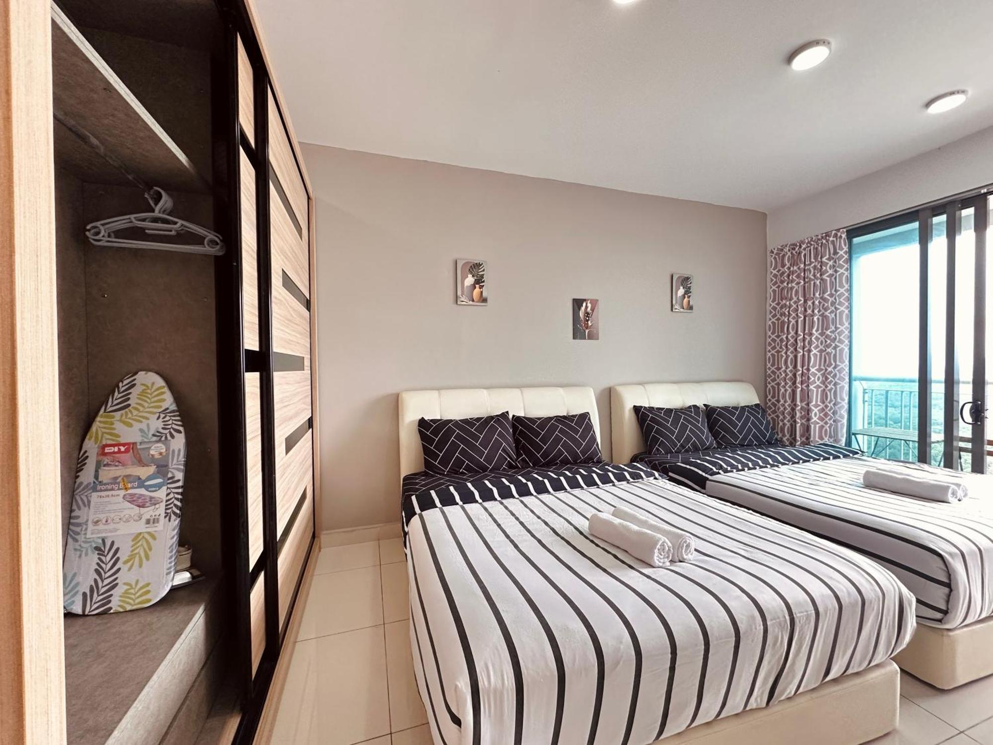 Teega Suites Puteriharbour By Wp Homestay Джохор-Бару Номер фото